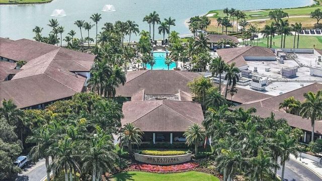 61 N Ironwood Way, Palm Beach Gardens, FL 33418