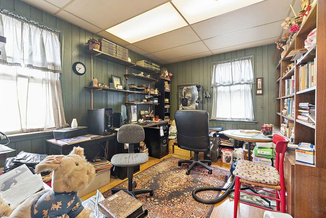 9635 S Francisco Avenue, Evergreen Park, IL 60805