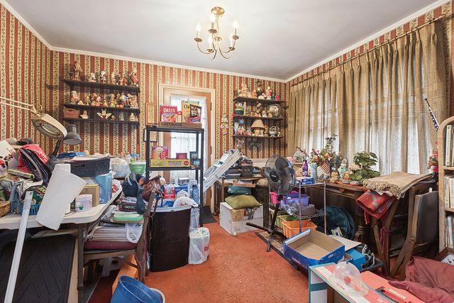 9635 S Francisco Avenue, Evergreen Park, IL 60805