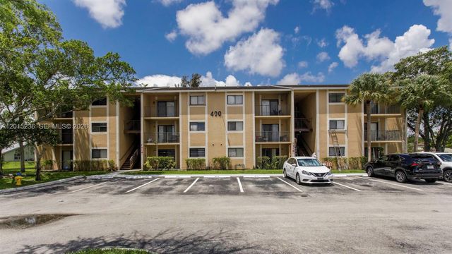 400 Palm Cir W 102, Pembroke Pines, FL 33025