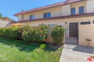 2104 El Domingo Circle, Lancaster, CA 93536