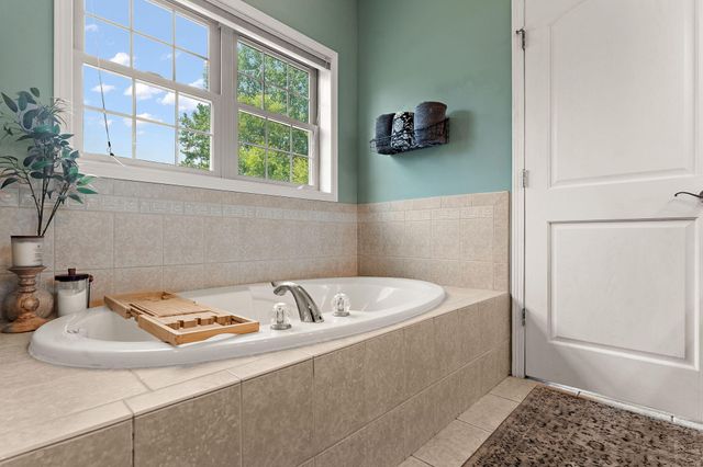 12612 Marsh Landing Pkwy, Cedar Lake, IN 46303