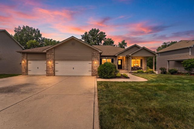 12612 Marsh Landing Pkwy, Cedar Lake, IN 46303