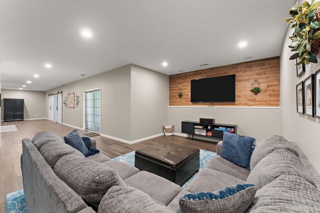 12612 Marsh Landing Pkwy, Cedar Lake, IN 46303