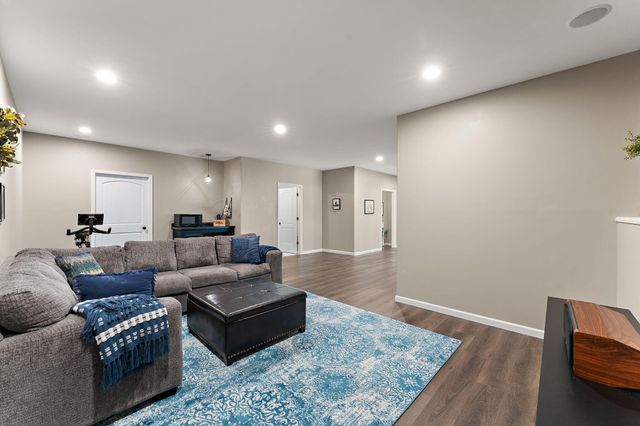 12612 Marsh Landing Pkwy, Cedar Lake, IN 46303