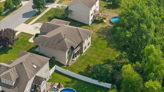 12612 Marsh Landing Pkwy, Cedar Lake, IN 46303
