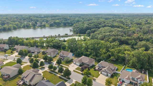 12612 Marsh Landing Pkwy, Cedar Lake, IN 46303
