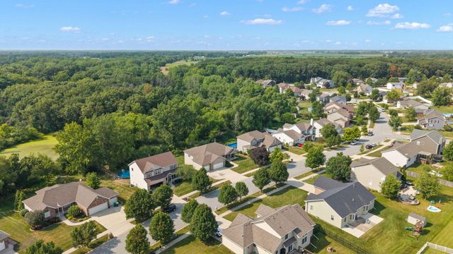 12612 Marsh Landing Pkwy, Cedar Lake, IN 46303