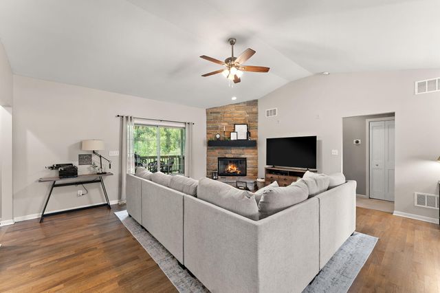 12612 Marsh Landing Pkwy, Cedar Lake, IN 46303