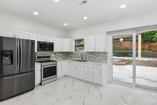 3069 Beekman Street, Cincinnati, OH 45225