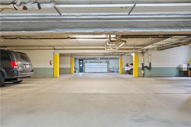 5825 5th Ave 201, Shadyside, PA 15232