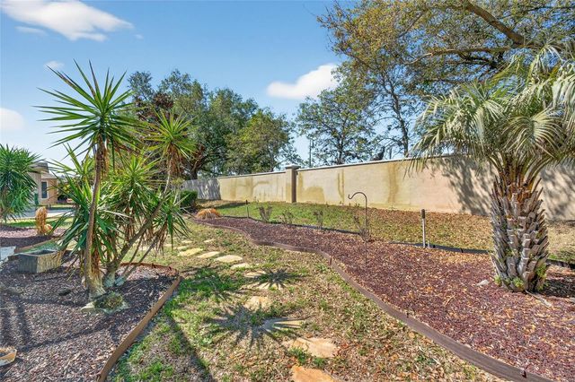 329 SILVER MAPLE ROAD, Groveland, FL 34736