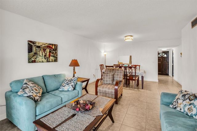 2840 Somerset Drive 403, Lauderdale Lakes, FL 33311
