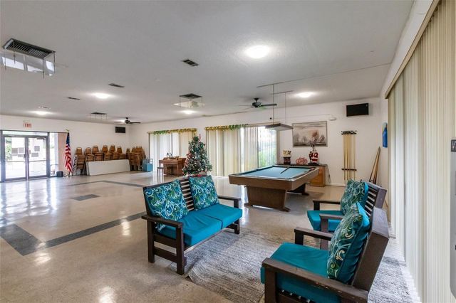 2840 Somerset Drive 403, Lauderdale Lakes, FL 33311