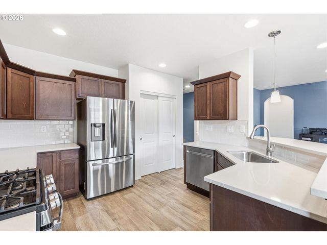559 CASTING St, Albany, OR 97322