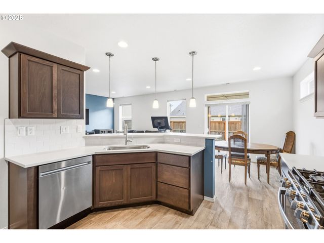 559 CASTING St, Albany, OR 97322