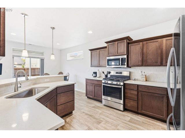 559 CASTING St, Albany, OR 97322