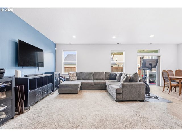 559 CASTING St, Albany, OR 97322