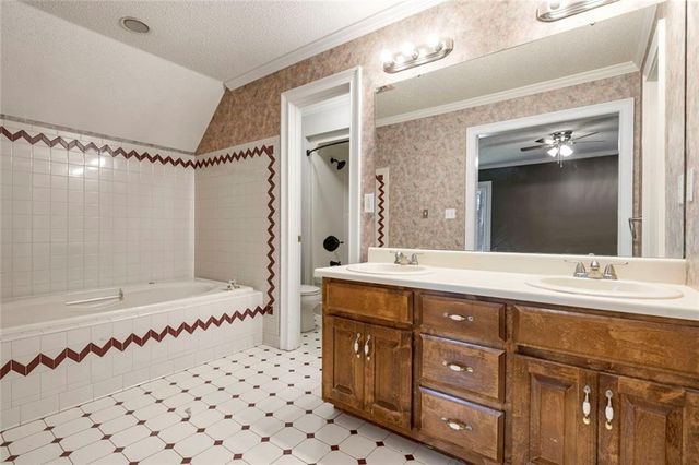 39 Club View Drive SE, Rome, GA 30161