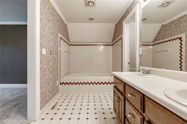 39 Club View Drive SE, Rome, GA 30161