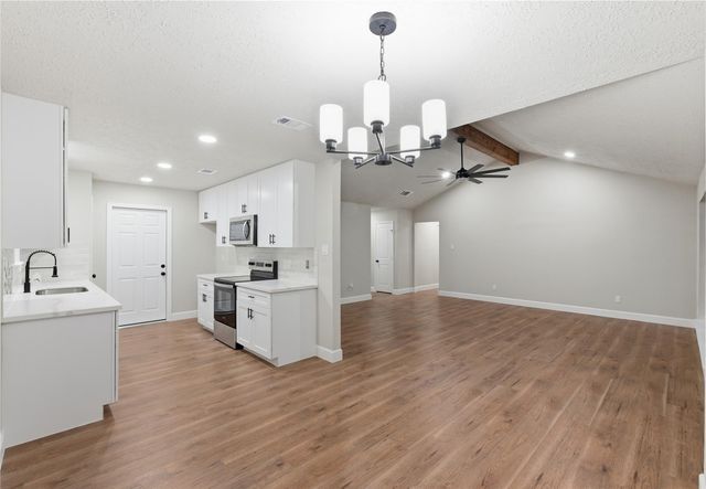 7414 Seminole Street, Baytown, TX 77521