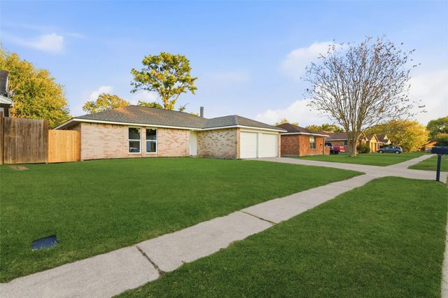 7414 Seminole Street, Baytown, TX 77521