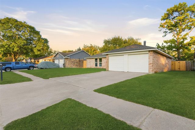 7414 Seminole Street, Baytown, TX 77521