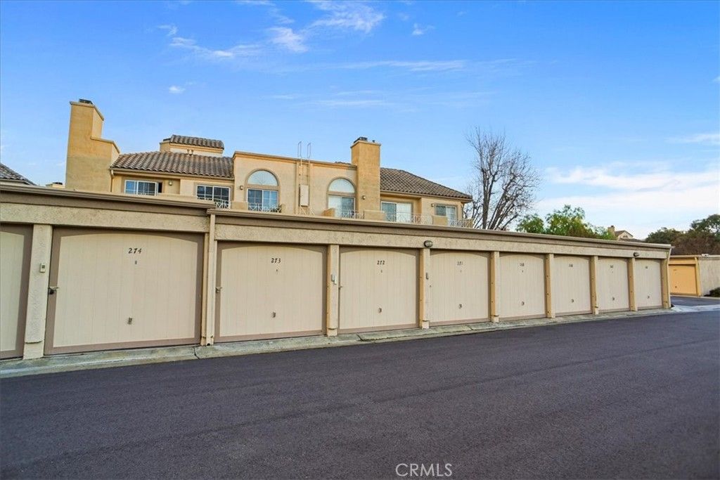 Image 21 of property listing at 23633 Del Monte 272, Valencia, CA 91355