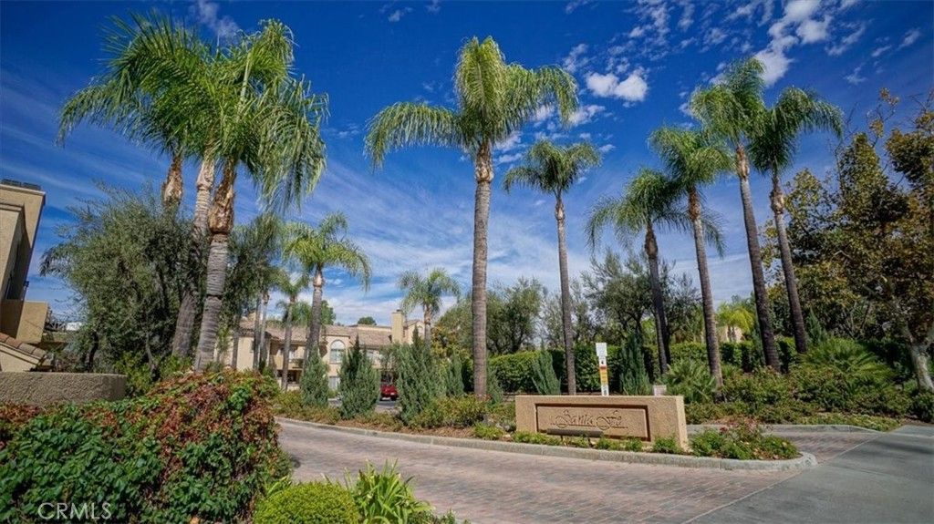 Image 22 of property listing at 23633 Del Monte 272, Valencia, CA 91355