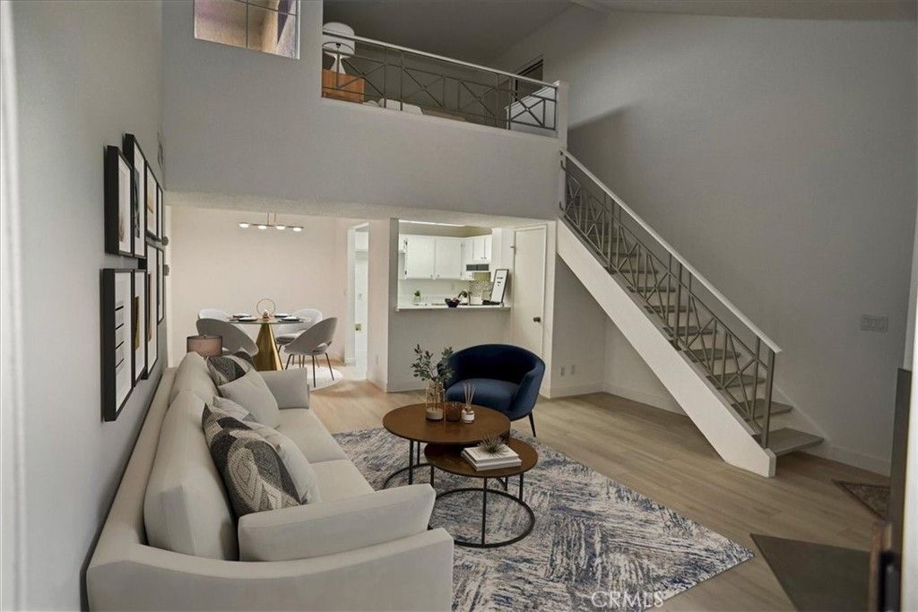 Image 3 of property listing at 23633 Del Monte 272, Valencia, CA 91355