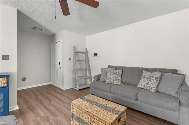 616 Shoreham Ct Apt 102, Virginia Beach, VA 23451