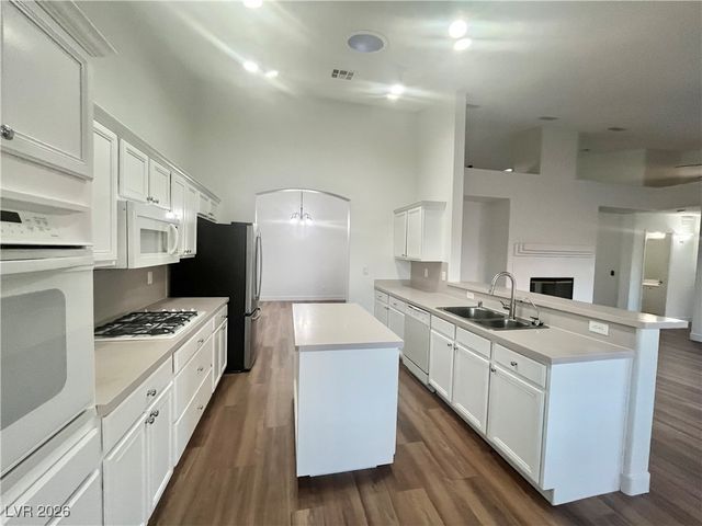 3816 Waynesvill Street, Las Vegas, NV 89122