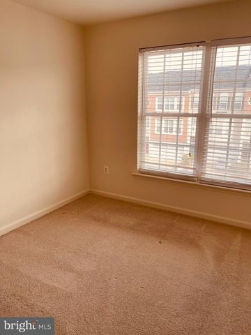 16802 SWEENEY LN, Woodbridge, VA 22191