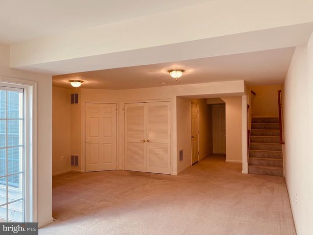 16802 SWEENEY LN, Woodbridge, VA 22191