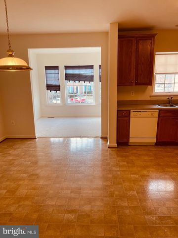 16802 SWEENEY LN, Woodbridge, VA 22191