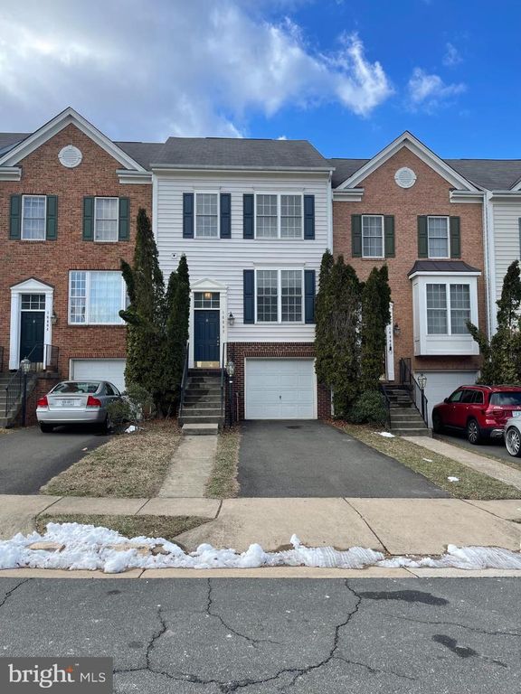 16802 SWEENEY LN, Woodbridge, VA 22191