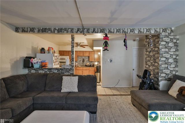 902 West Wilkes Barre Street, Easton, PA 18042