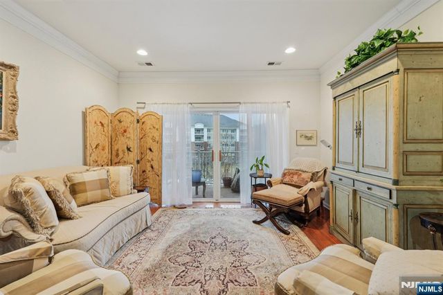 5203 Warrens Way, Wanaque, NJ 07465