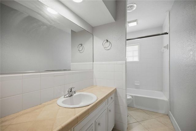 4218 SE 14TH PLACE, Ocala, FL 34471
