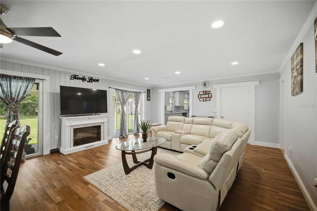 4218 SE 14TH PLACE, Ocala, FL 34471