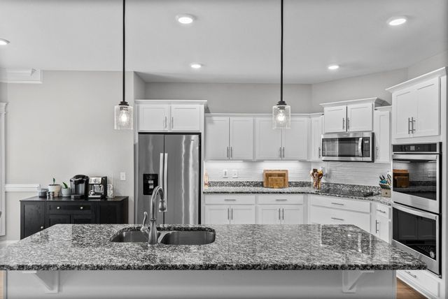 4350 Memory Ln, Adams, TN 37010