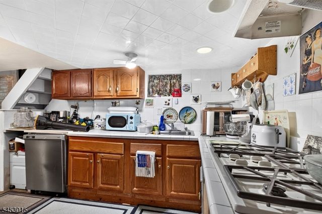 504 W Broad St, Westfield Town, NJ 07090