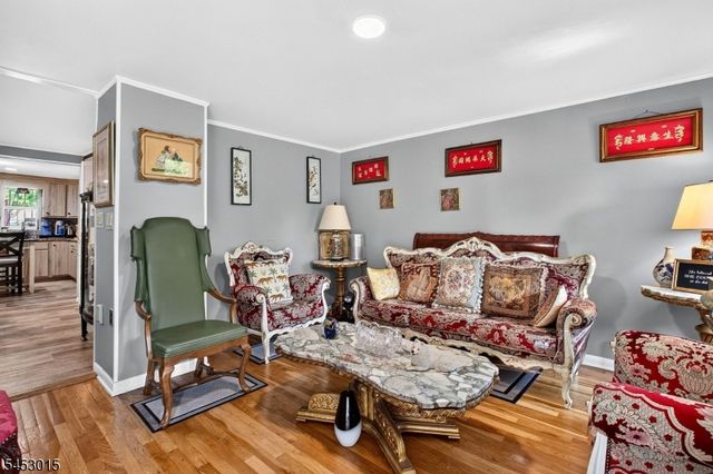 504 W Broad St, Westfield Town, NJ 07090