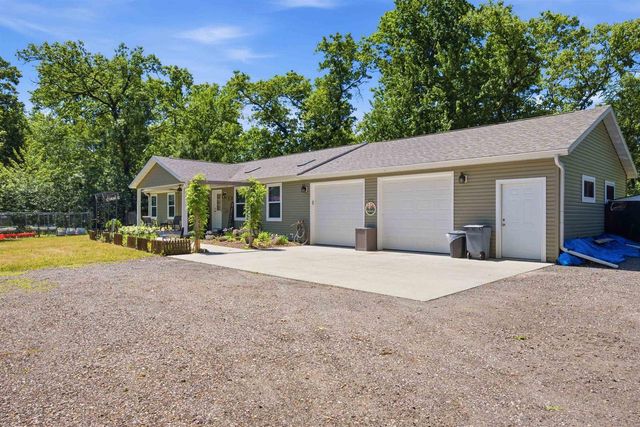 S1919 Whitetail Drive, Reedsburg, WI 53959