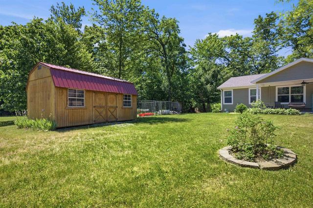 S1919 Whitetail Drive, Reedsburg, WI 53959