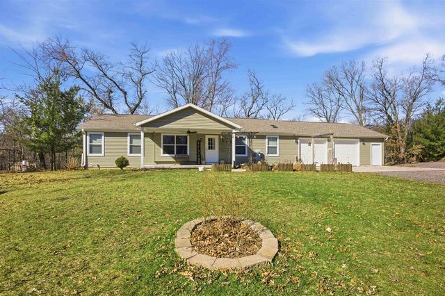 S1919 Whitetail Drive, Reedsburg, WI 53959