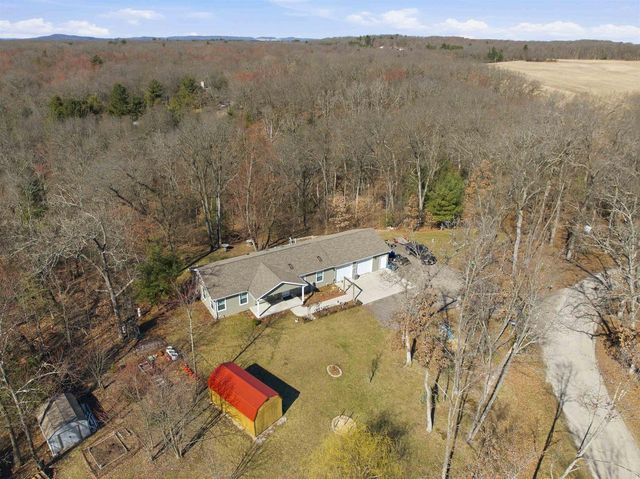 S1919 Whitetail Drive, Reedsburg, WI 53959
