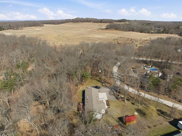 S1919 Whitetail Drive, Reedsburg, WI 53959