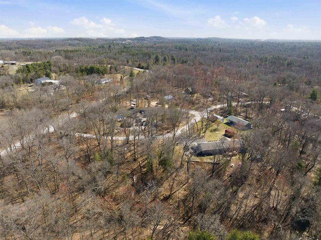 S1919 Whitetail Drive, Reedsburg, WI 53959