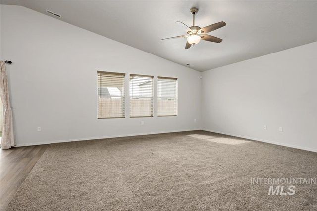 7565 E Bratton Dr., Nampa, ID 83687